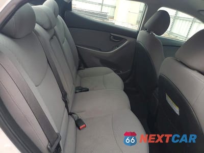 Zdjęcie 10 z 12 samochodu: 2014 HYUNDAI ELANTRA SE VIN:5NPDH4AE5EH479067 - miniatura