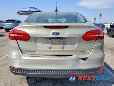 Zdjęcie 6 z 12 samochodu: 2015 FORD FOCUS SE VIN:1FADP3F28FL316704 - miniatura