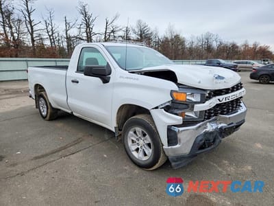 Czwarte zdjęcie samochodu z boku: 2019 CHEVROLET SILVERADO C1500 VIN:3GCNWAEF8KG261981 - miniatura