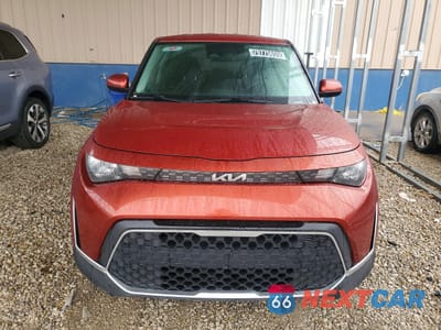 Piąte zdjęcie samochodu w środku: 2023 KIA SOUL LX VIN:KNDJ23AU4P7860969 - miniatura