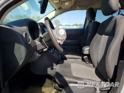 Zdjęcie 13 z 28 samochodu: 2016 JEEP COMPASS SPORT VIN:1C4NJCBA1GD743442 - miniatura