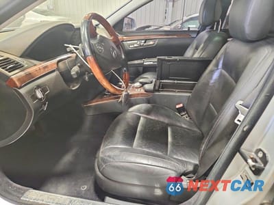 Zdjęcie 7 z 11 samochodu: 2010 MERCEDES-BENZ S 550 4MATIC VIN:WDDNG8GBXAA312755 - miniatura