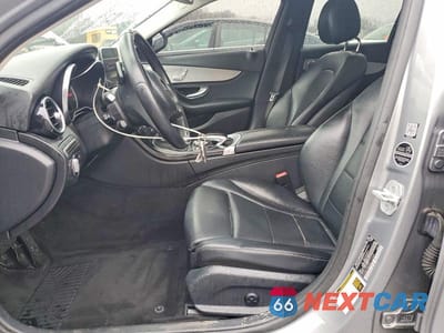 Zdjęcie 7 z 11 samochodu: 2016 MERCEDES-BENZ C 300 4MATIC VIN:55SWF4KB3GU121629 - miniatura