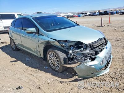 Czwarte zdjęcie samochodu z boku: 2013 FORD FOCUS BEV VIN:1FADP3R40DL364403 - miniatura