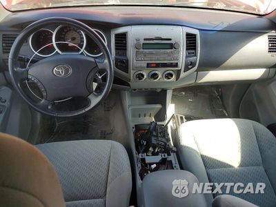 Zdjęcie 8 z 11 samochodu: 2009 TOYOTA TACOMA V6 VIN:5TEUU42N29Z600232 - miniatura