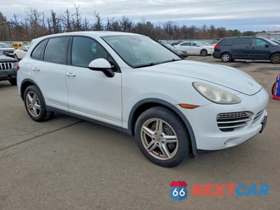 Czwarte zdjęcie samochodu z boku: 2014 PORSCHE CAYENNE VIN:WP1AA2A23ELA90598 - miniatura