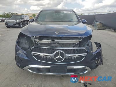 Piąte zdjęcie samochodu w środku: 2023 MERCEDES-BENZ GLC 300 VIN:W1NKM4GB0PU032423 - miniatura