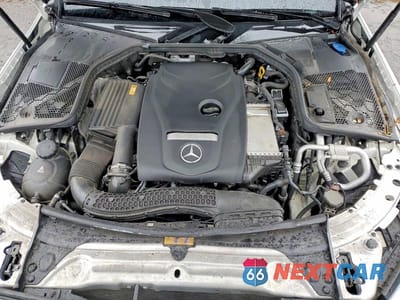 Zdjęcie 11 z 12 samochodu: 2018 MERCEDES-BENZ C 300 4MATIC VIN:55SWF4KB6JU279194 - miniatura