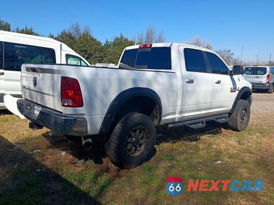 Czwarte zdjęcie samochodu z boku: 2016 RAM 2500 SLT VIN:3C6UR5DL7GG367760 - miniatura