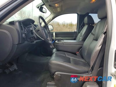 Zdjęcie 7 z 11 samochodu: 2008 CHEVROLET SILVERADO K1500 VIN:2GCEK190081152319 - miniatura