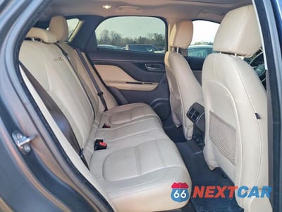 Zdjęcie 11 z 13 samochodu: 2017 JAGUAR F-PACE PRESTIGE VIN:SADCK2BN0HA087565 - miniatura