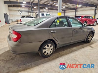 Trzecie zdjęcie samochodu z tyłu: 2004 TOYOTA CAMRY LE VIN:4T1BE32K64U909655 - miniatura