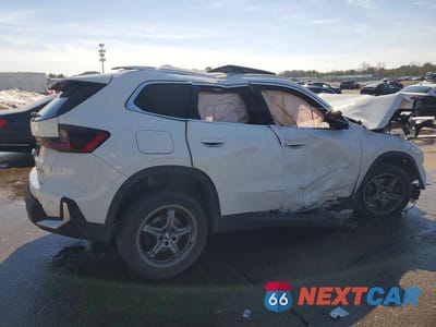 Trzecie zdjęcie samochodu z tyłu: 2023 BMW X1 XDRIVE28I VIN:WBX73EF09P5Y02654 - miniatura