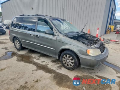 Czwarte zdjęcie samochodu z boku: 2005 KIA SEDONA LX VIN:KNDUP132856684204 - miniatura