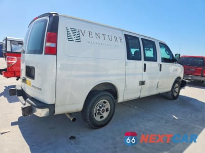 Trzecie zdjęcie samochodu z tyłu: 2017 GMC SAVANA G2500 VIN:1GTW7AFF9H1905043 - miniatura