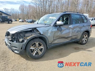 2011 BMW X5 XDRIVE35I 5UXZV4C55BL406962 - główne zdjęcie licytacji z USA - miniatura