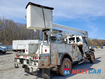 Czwarte zdjęcie samochodu z boku: 2013 INTERNATIONAL 7300 BUCKET TRUCK VIN:1HTWBAAN9DJ203668 - miniatura