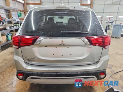 Zdjęcie 6 z 14 samochodu: 2020 MITSUBISHI OUTLANDER ES VIN:JA4AD2A32LZ048896 - miniatura