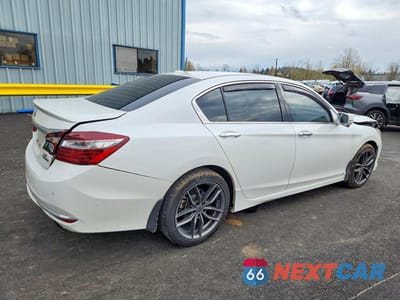 Trzecie zdjęcie samochodu z tyłu: 2016 HONDA ACCORD TOURING VIN:1HGCR3F92GA030410 - miniatura
