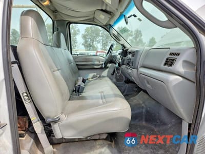 Zdjęcie 11 z 13 samochodu: 2003 FORD F250 SUPER DUTY VIN:3FTNF20L13MB32499 - miniatura