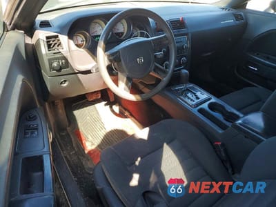 Zdjęcie 8 z 11 samochodu: 2010 DODGE CHALLENGER SE VIN:2B3CJ4DV2AH109078 - miniatura