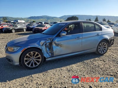 2011 BMW 328 I SULEV WBAPH5G59BNM72951 - główne zdjęcie licytacji z USA - miniatura