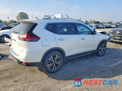 Trzecie zdjęcie samochodu z tyłu: 2020 NISSAN ROGUE SV VIN:JN8AT2MT4LW003176 - miniatura