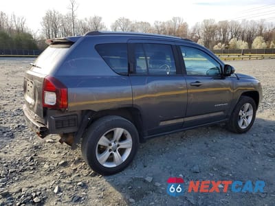 Trzecie zdjęcie samochodu z tyłu: 2016 JEEP COMPASS LATITUDE VIN:1C4NJDEB2GD759028 - miniatura