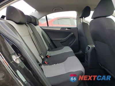 Zdjęcie 10 z 11 samochodu: 2018 VOLKSWAGEN JETTA S VIN:3VW2B7AJ5JM257444 - miniatura