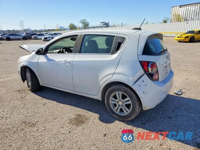 Drugie zdjęcie samochodu z przodu: 2015 CHEVROLET SONIC LT VIN:1G1JC6SHXF4215994 - miniatura