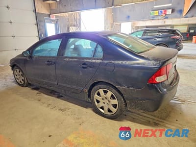 Drugie zdjęcie samochodu z przodu: 2010 HONDA CIVIC LX VIN:2HGFA1F57AH561293 - miniatura