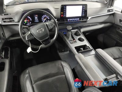 Zdjęcie 8 z 12 samochodu: 2023 TOYOTA SIENNA 25TH ANNIVERSARY EDITION VIN:5TDCRKEC2PS156386 - miniatura