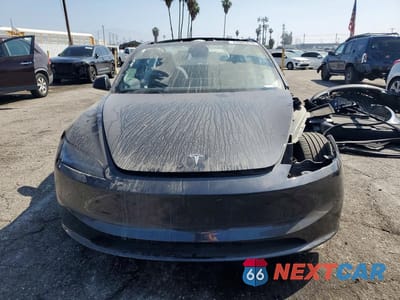 Piąte zdjęcie samochodu w środku: 2025 TESLA MODEL 3 VIN:5YJ3E1EBXSF960879 - miniatura