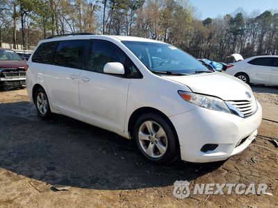 Czwarte zdjęcie samochodu z boku: 2015 TOYOTA SIENNA LE 8-PASSENGER VIN:5TDKK3DC4FS665501 - miniatura