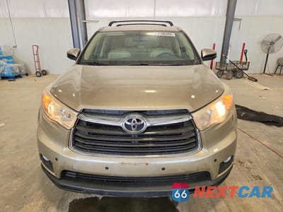 Piąte zdjęcie samochodu w środku: 2015 TOYOTA HIGHLANDER XLE VIN:5TDJKRFH8FS102961 - miniatura