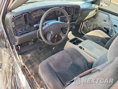 Zdjęcie 8 z 13 samochodu: 2005 GMC NEW SIERRA C1500 VIN:1GTEC14X25Z101294 - miniatura