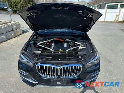 Piąte zdjęcie samochodu w środku: 2021 BMW X5 XDRIVE45E VIN:5UXTA6C06M9F01809 - miniatura