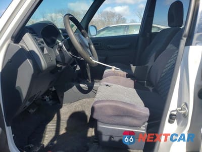 Zdjęcie 7 z 12 samochodu: 1999 TOYOTA RAV4 BASE VIN:JT3HP10V8X7147754 - miniatura