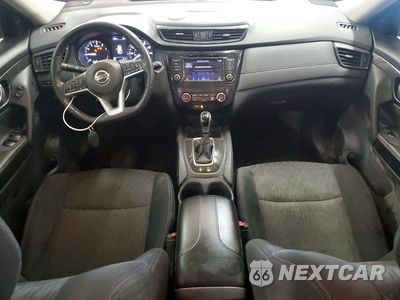 Zdjęcie 8 z 13 samochodu: 2018 NISSAN ROGUE SV VIN:5N1AT2MV9JC800353 - miniatura