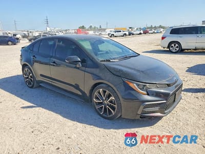 Czwarte zdjęcie samochodu z boku: 2020 TOYOTA COROLLA SE VIN:JTDS4RCE6LJ013178 - miniatura