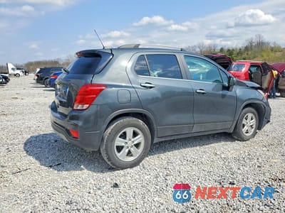 Trzecie zdjęcie samochodu z tyłu: 2018 CHEVROLET TRAX 1LT VIN:KL7CJLSB5JB705650 - miniatura