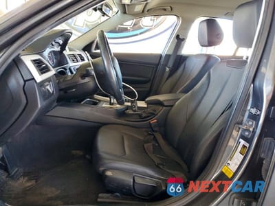 Zdjęcie 7 z 12 samochodu: 2013 BMW 320 I VIN:WBA3B1C54DK129208 - miniatura