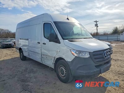 Czwarte zdjęcie samochodu z boku: 2019 MERCEDES-BENZ SPRINTER 2500 VIN:WD3PF1CDXKP055884 - miniatura