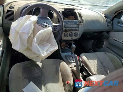 Zdjęcie 8 z 12 samochodu: 2005 NISSAN ALTIMA 2.5 VIN:1N4AL11E55N468818 - miniatura