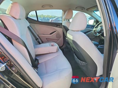 Zdjęcie 10 z 11 samochodu: 2015 KIA OPTIMA LX VIN:5XXGM4A78FG385076 - miniatura