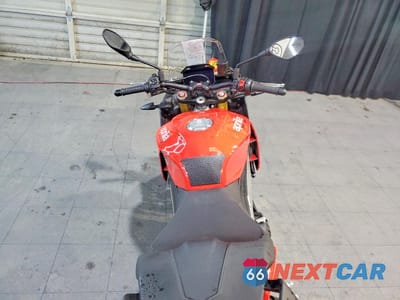 Zdjęcie 6 z 9 samochodu: 2024 APRILIA TUONO V4 1100 VIN:ZD4KZUA05RS001039 - miniatura