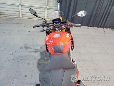 Zdjęcie 6 z 9 samochodu: 2024 APRILIA TUONO V4 1100 VIN:ZD4KZUA05RS001039 - miniatura