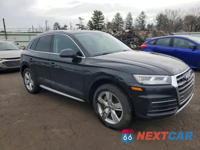 Czwarte zdjęcie samochodu z boku: 2019 AUDI Q5 PREMIUM PLUS VIN:WA1BNAFY3K2099590 - miniatura