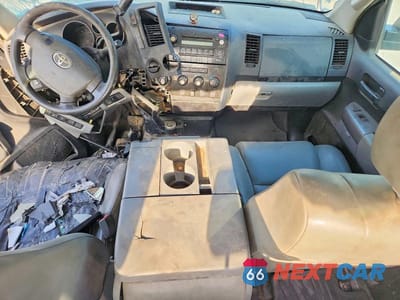 Zdjęcie 8 z 12 samochodu: 2013 TOYOTA TUNDRA GRADE VIN:5TFRM5F15DX059633 - miniatura