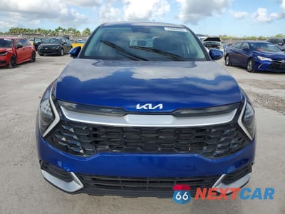 Piąte zdjęcie samochodu w środku: 2025 KIA SPORTAGE EX VIN:5XYK33DFXSG250228 - miniatura